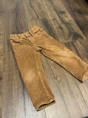GAP Corduroy Pants in Camel Brown